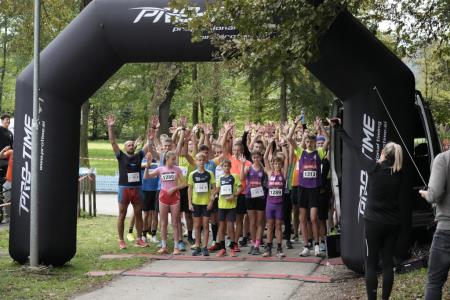 Mirna, 10 dobrodelni Trimmigo, pred startom na 6 km, foto Pep (5)